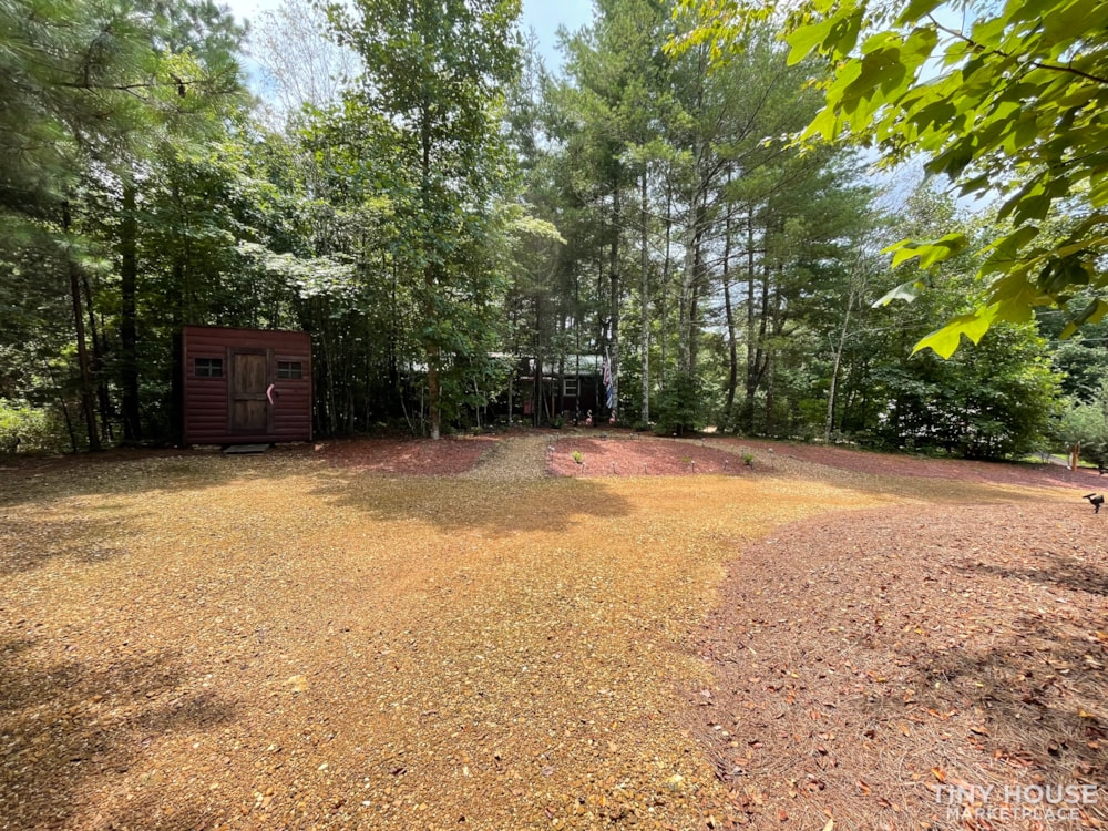 Maddy's Miracle - Luxury Log Cabin Tiny Home - Image 2 Thumbnail