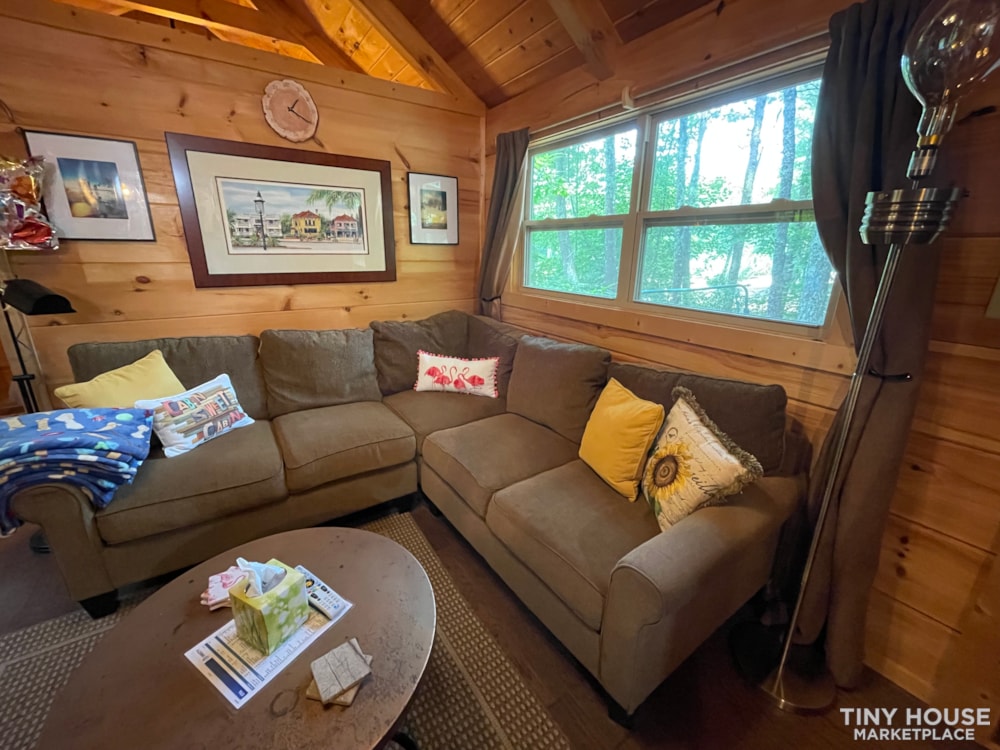 Maddy's Miracle - Luxury Log Cabin Tiny Home - Image 4 Thumbnail