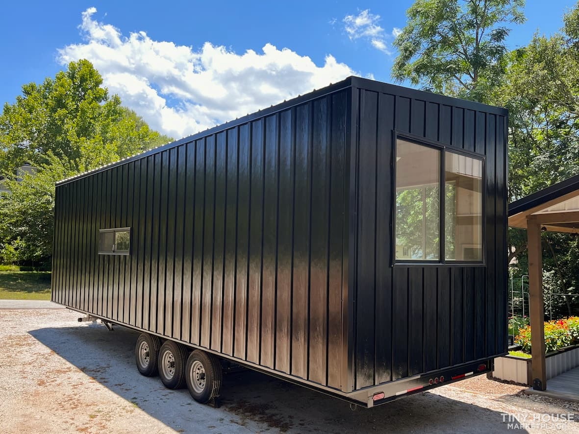 REDUCED! Single Level, Furnished, Lots of Storage - Certified - Image 3 Thumbnail