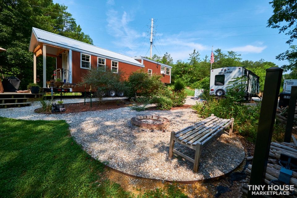 Maryville TN (Smoky Mountains) 400 SF home on 1+ acre with workshop.