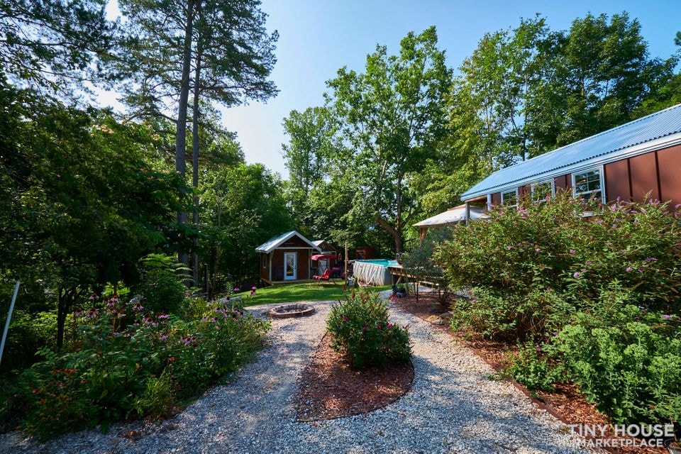 Maryville TN (Smoky Mountains) 400 SF home on 1+ acre with workshop. - Image 2 Thumbnail