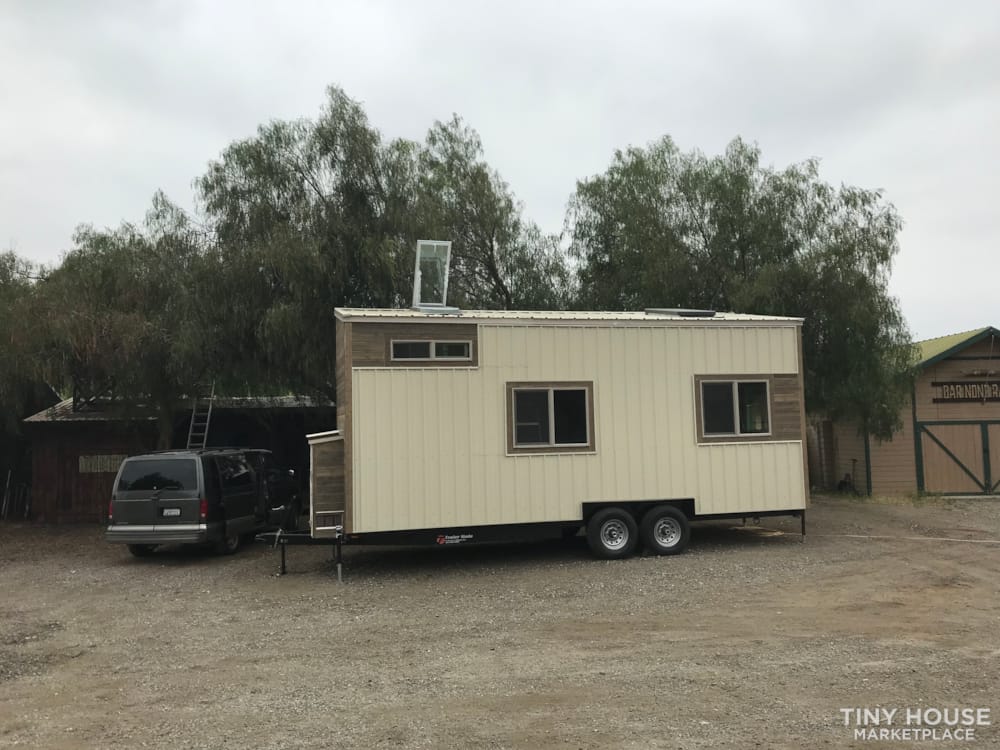 Master Craftsman custom built 24’ THOW  - Image 2 Thumbnail