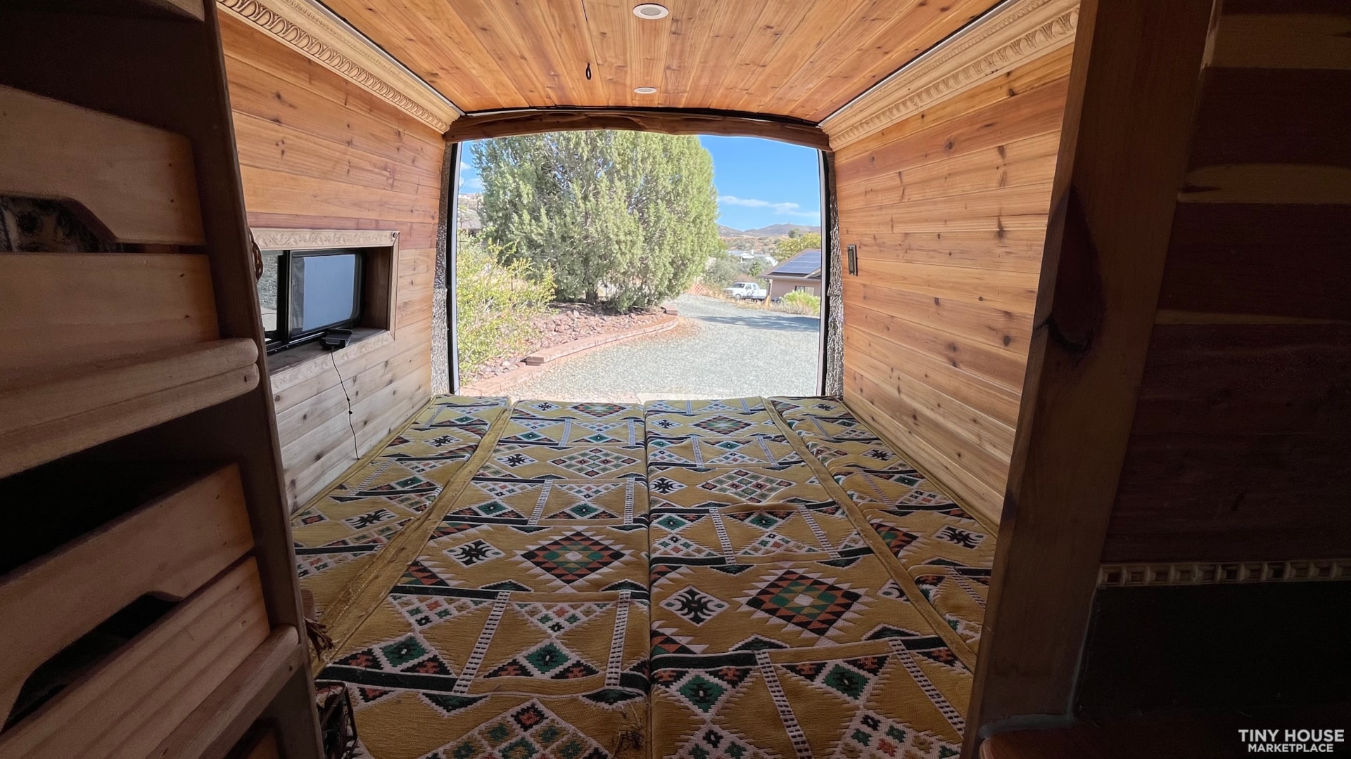 Mercedes Sprinter T1N Off-Grid Cabin Style - Image 2 Thumbnail