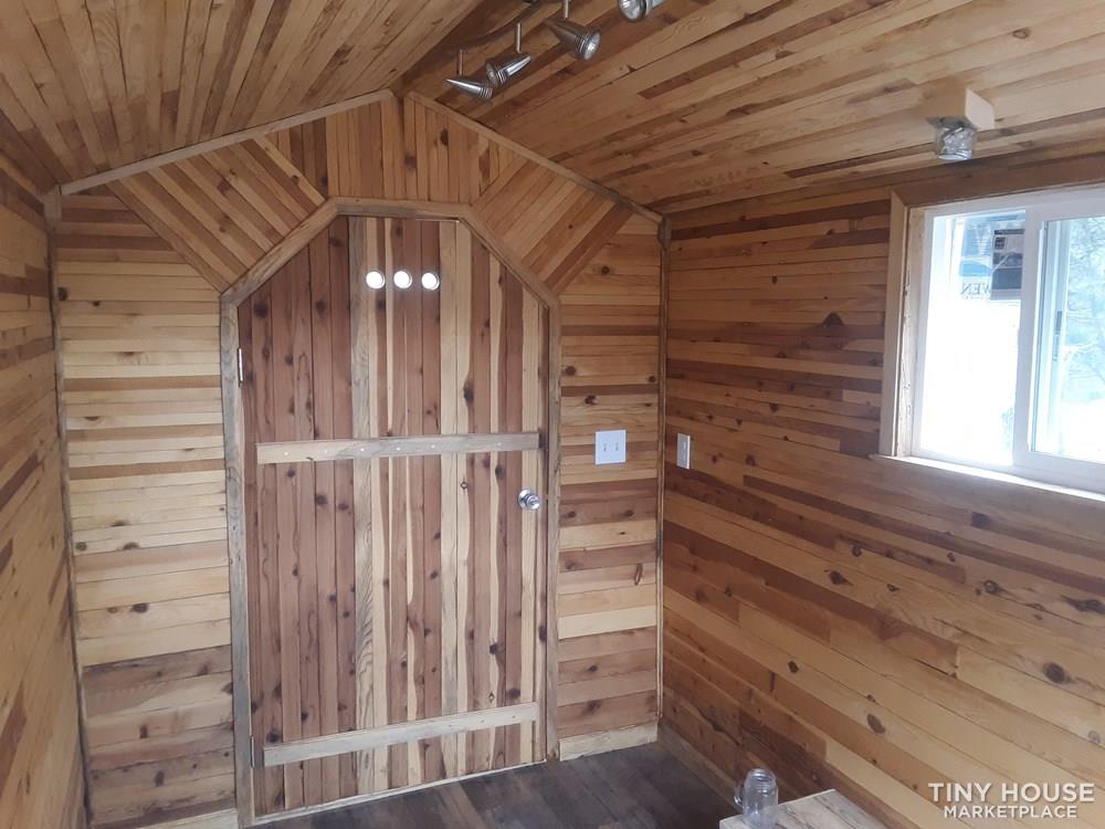 Micro Cabin custom  - Image 3 Thumbnail