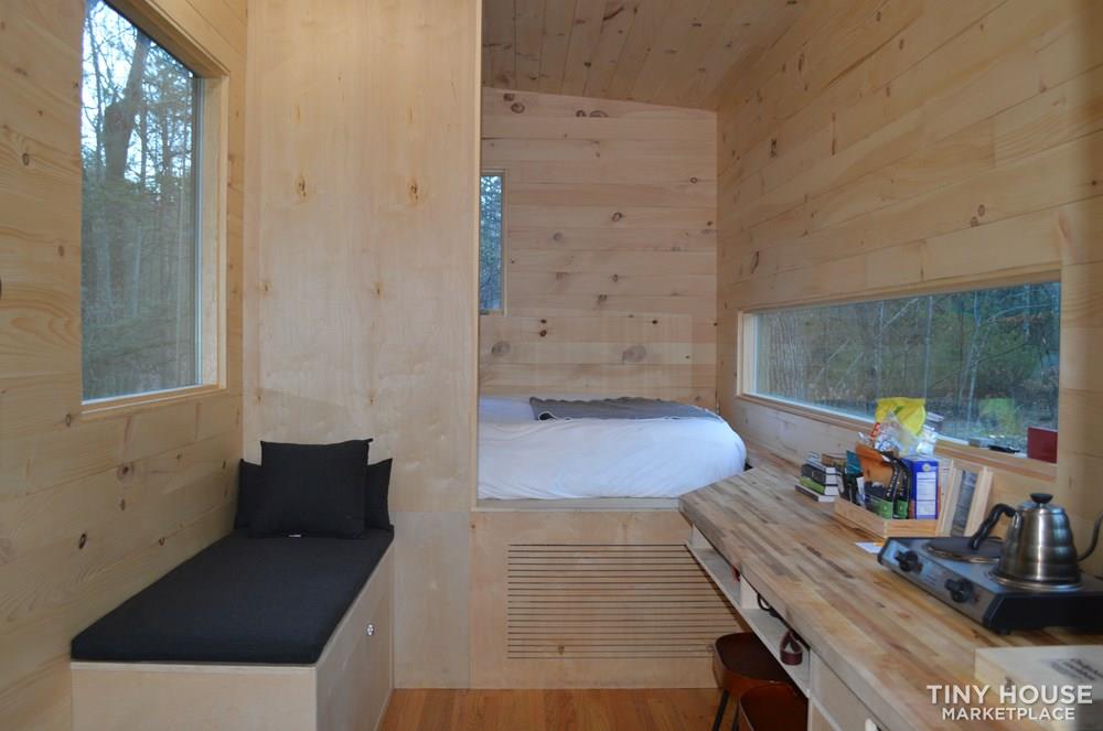 Minimalist Tiny House on Wheels in New York - Image 1 Thumbnail