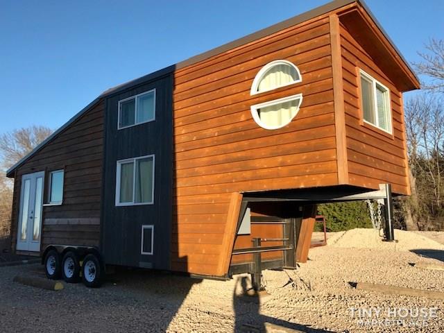 Modern Cabin Styled Tiny House with Goose-neck Trailer 