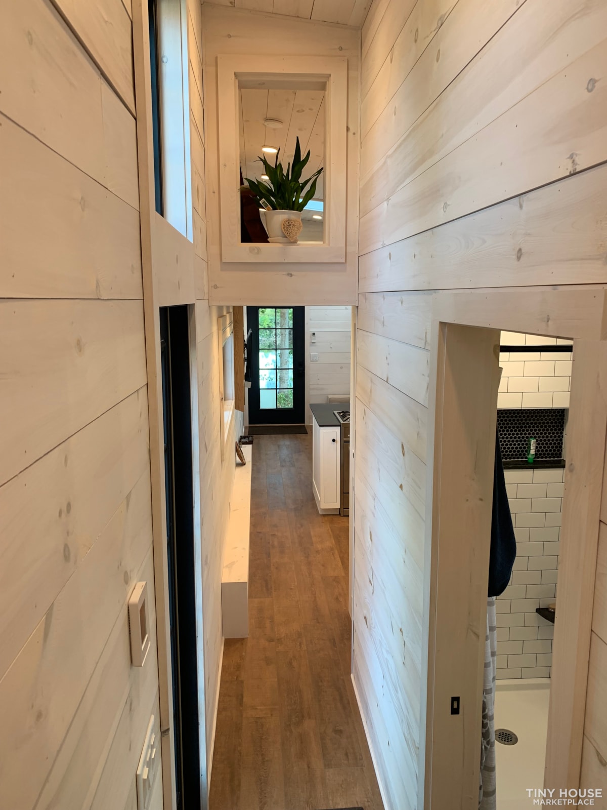 Modern Farmhouse Tiny House - Image 4 Thumbnail