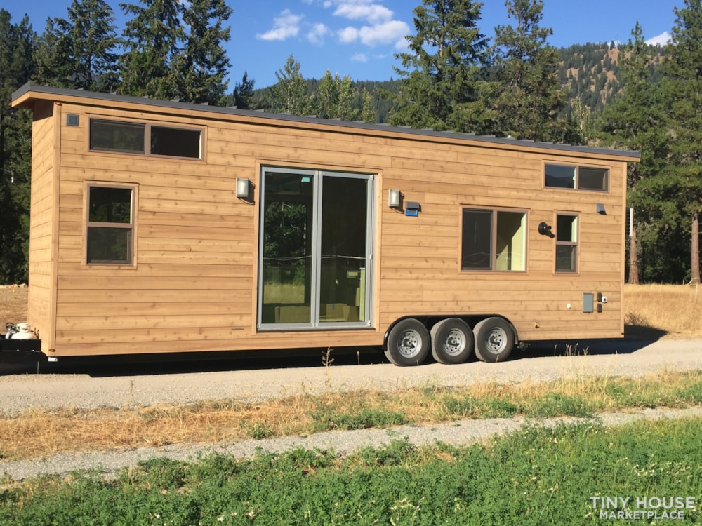 Modern, High-End Tiny Home, Sleeps 6 - Image 2 Thumbnail