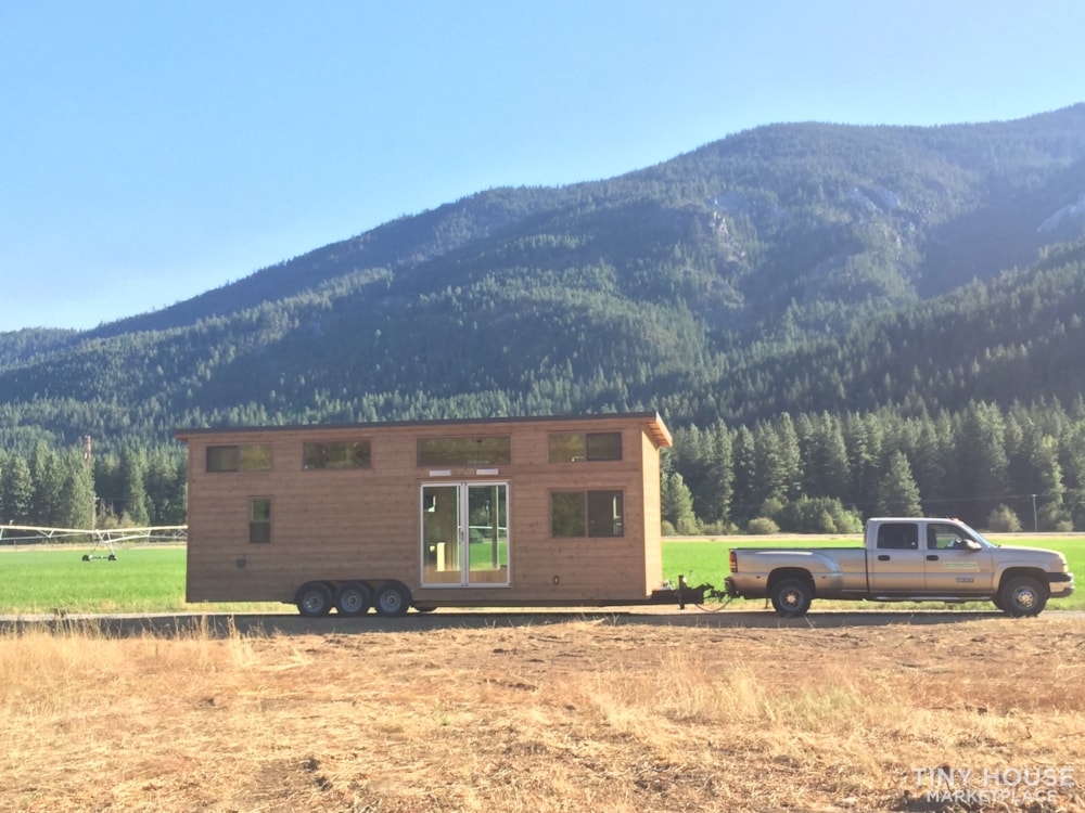 Modern, High-End Tiny Home, Sleeps 6 - Image 3 Thumbnail