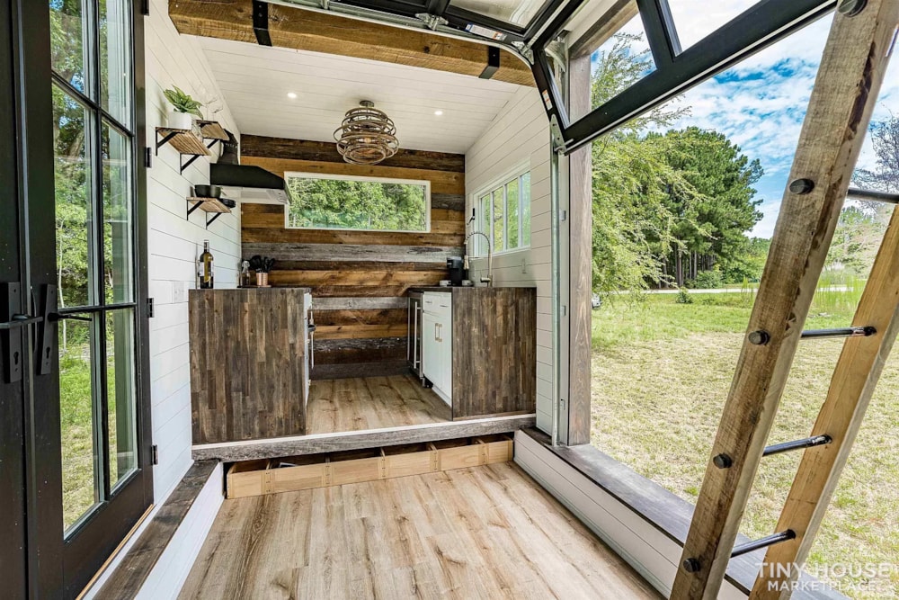 2023 Model 22 ft Modern Luxurious Tiny House on Wheels - Image 4 Thumbnail