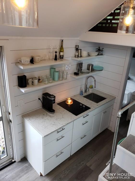Tiny House with high end finishes - Image 2 Thumbnail