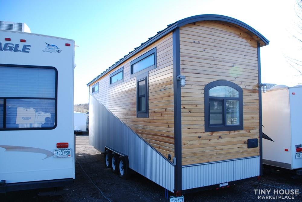 Modern Luxury Tiny House - Image 2 Thumbnail