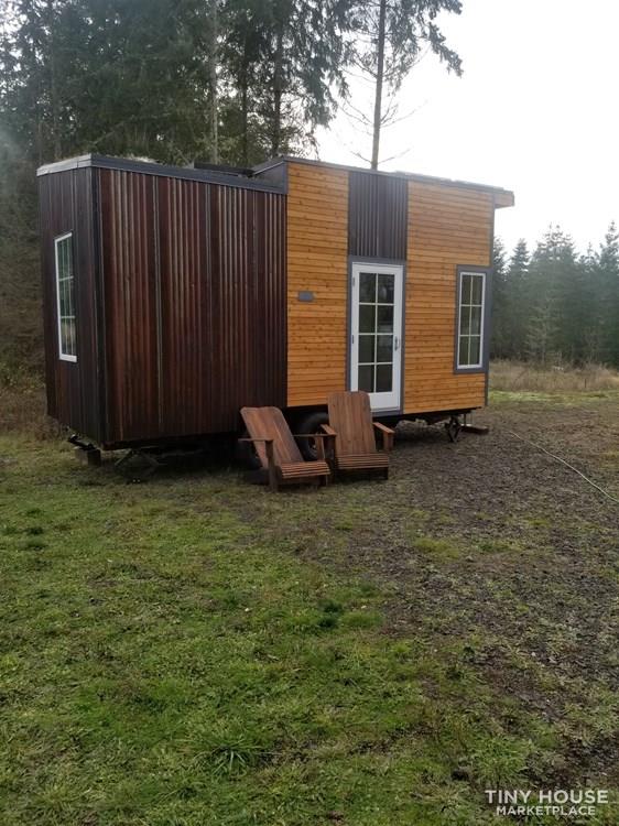 "Wildfire Tiny"  Self-contained, modern, solar-powered - Image 4 Thumbnail