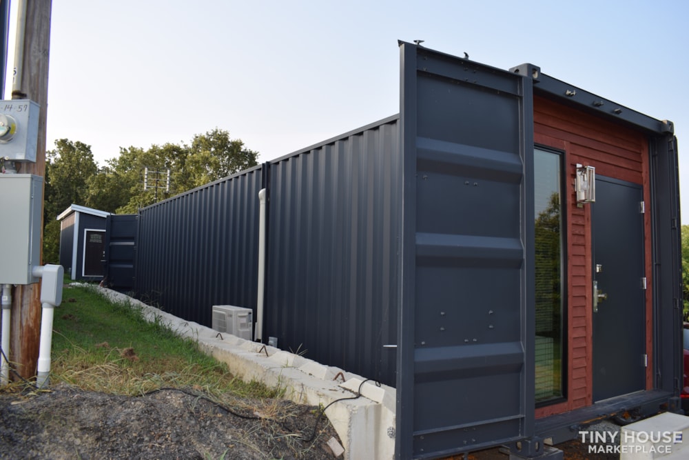 Modern Shipping Container Home  - Image 3 Thumbnail