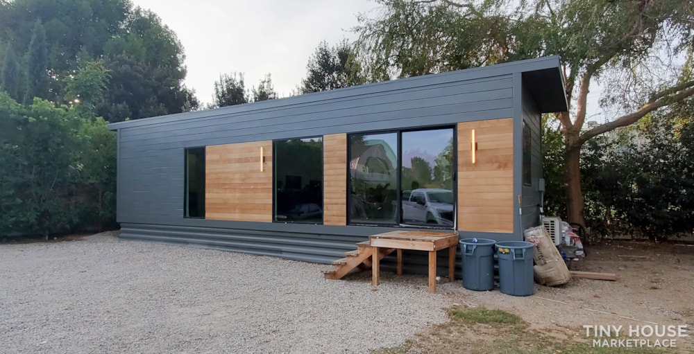 Modern Sleek Huge Tiny Office or House - Image 2 Thumbnail