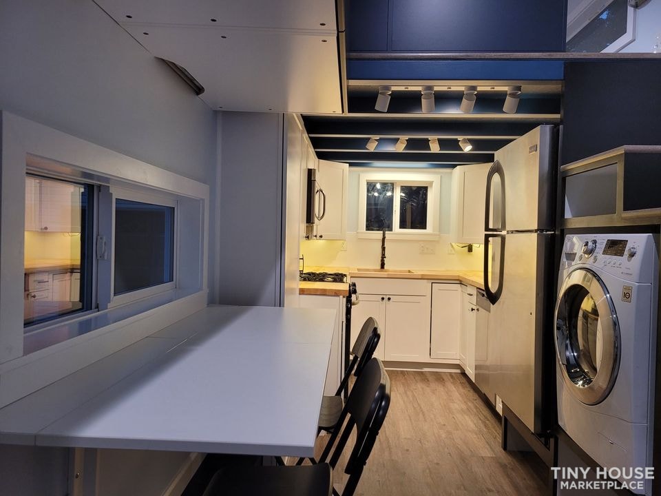 Beautiful Modern Tiny Home - Image 3 Thumbnail