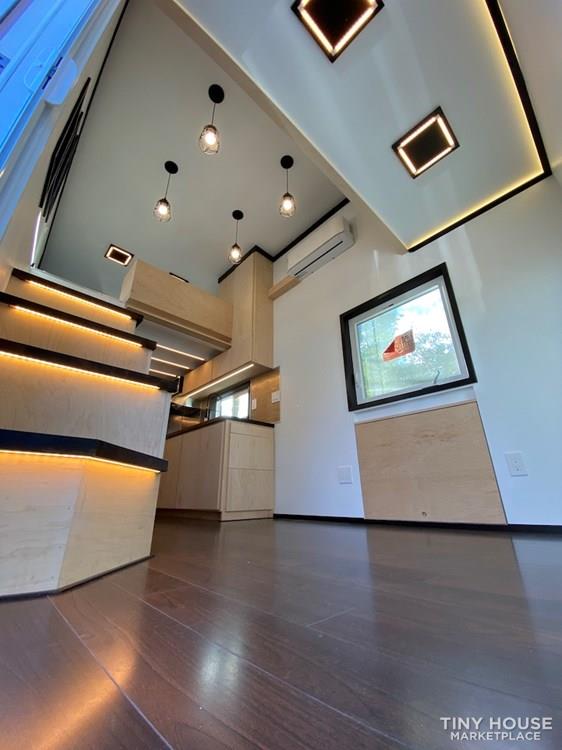Modern THOW 8.5x20 (272 sq ft) --NEW-- - Image 2 Thumbnail