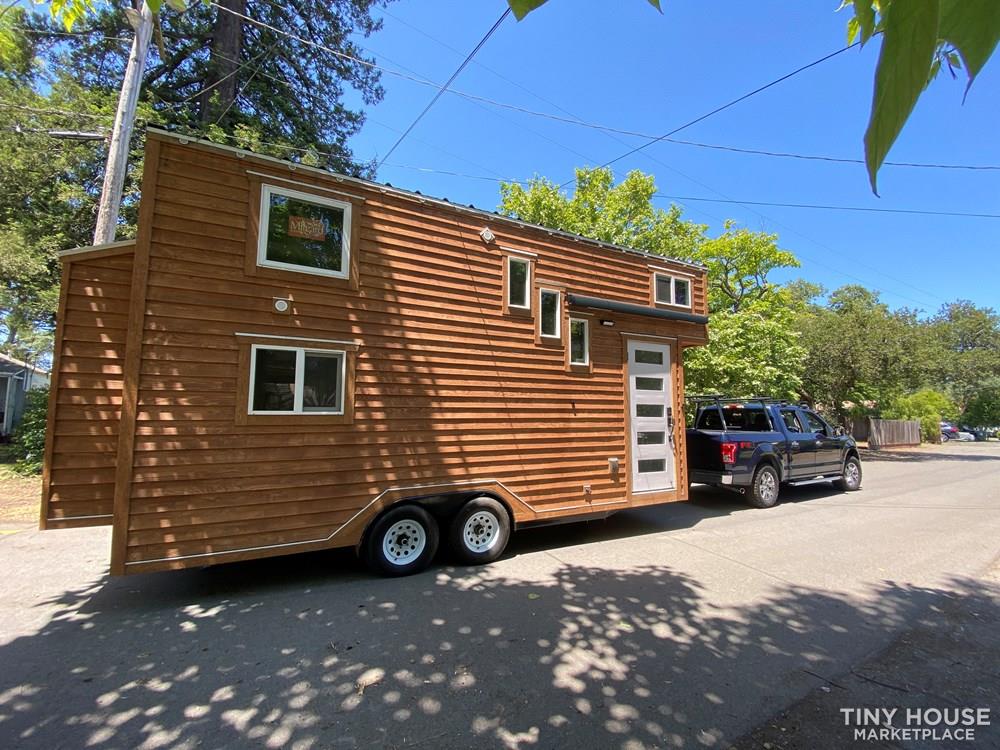 Modern THOW 8.5x20 (272 sq ft) --NEW-- - Image 1 Thumbnail