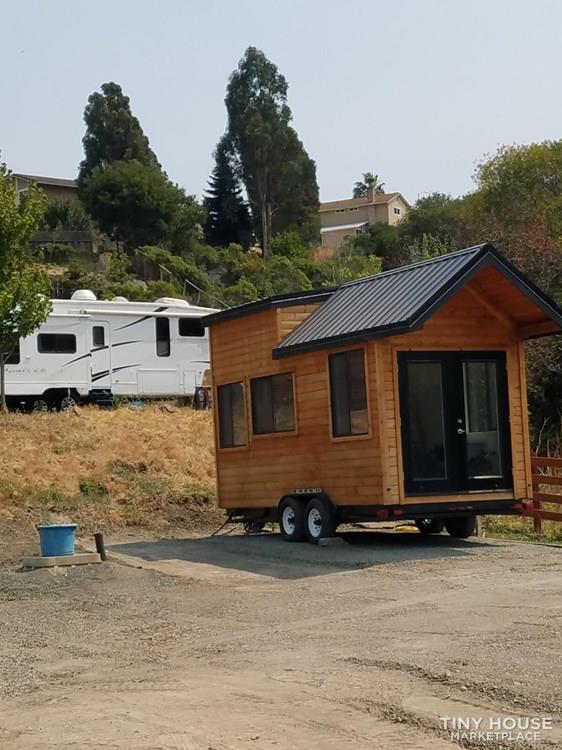 Modern tiny home - Image 1 Thumbnail