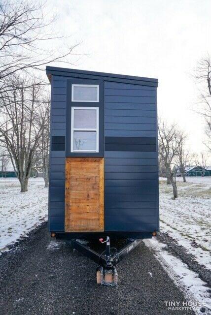 Modern Tiny Home  - Image 2 Thumbnail