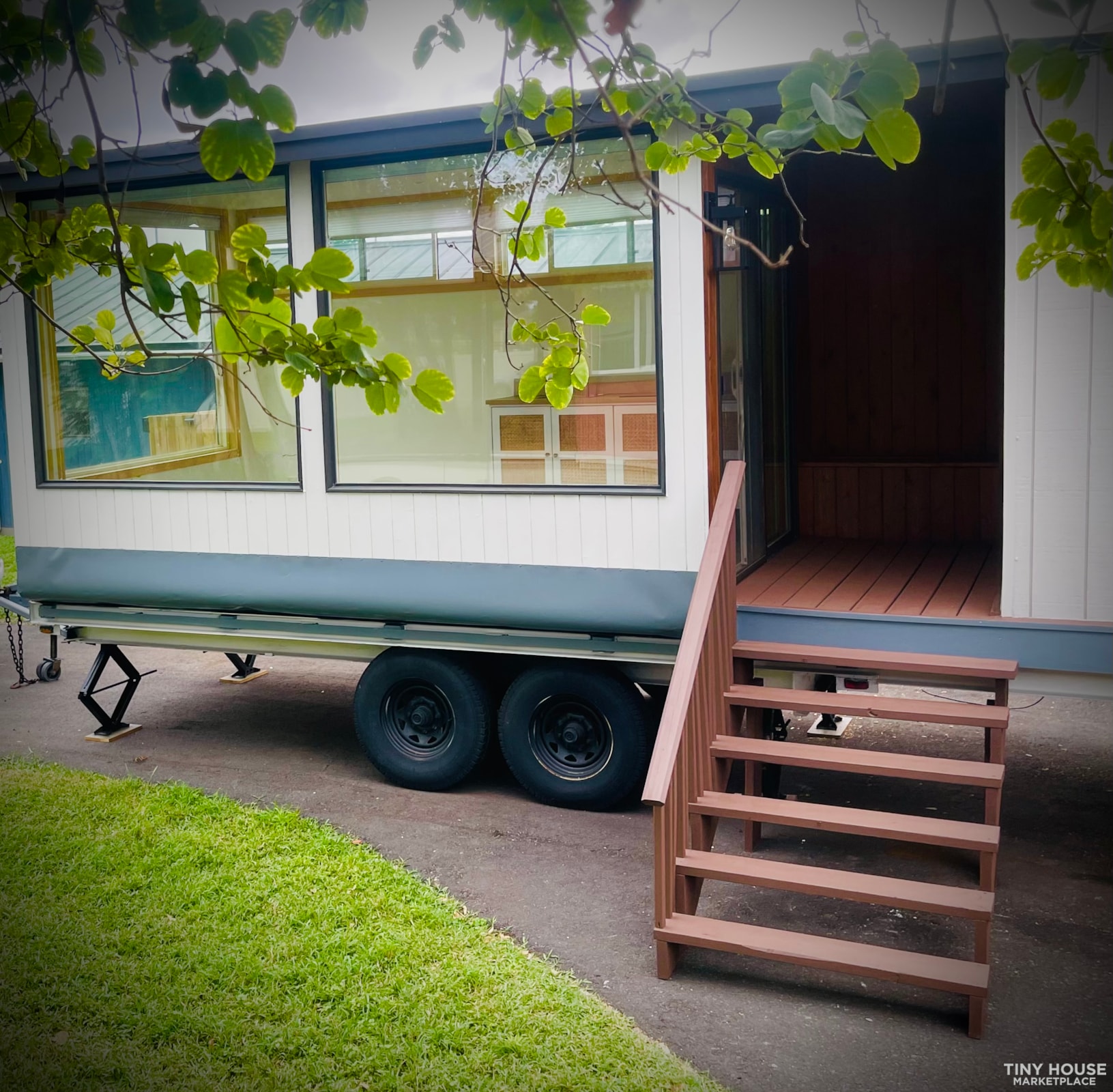 Modern Tiny home on wheels  - Image 4 Thumbnail
