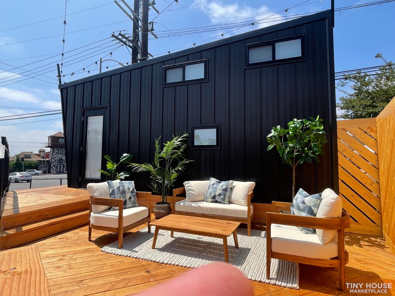 Modern Tiny Home on Wheels Almost NEW 8.5ft x 20ft Los Angeles CA - Image 2 Thumbnail