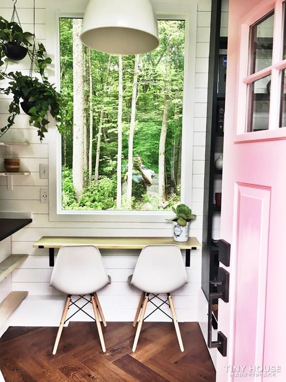 Modern Tiny Home on wheels with 360 views! - Image 1 Thumbnail