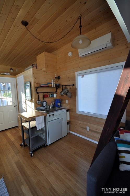Modern Tiny Home WIth Trailer - Image 2 Thumbnail
