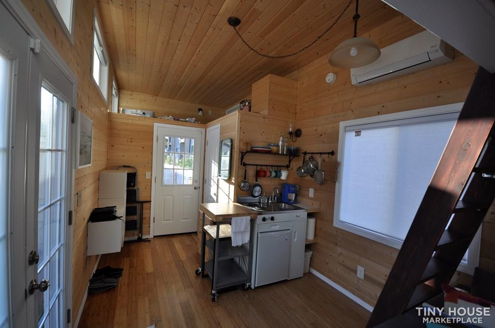 Modern Tiny Home WIth Trailer - Image 3 Thumbnail