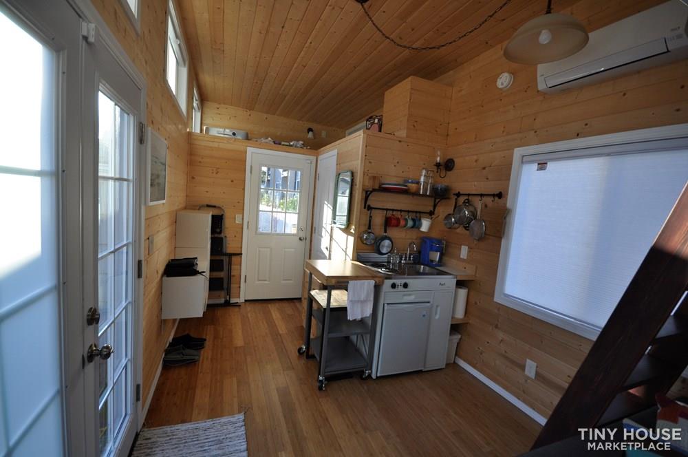 Modern Tiny Home WIth Trailer - Image 4 Thumbnail