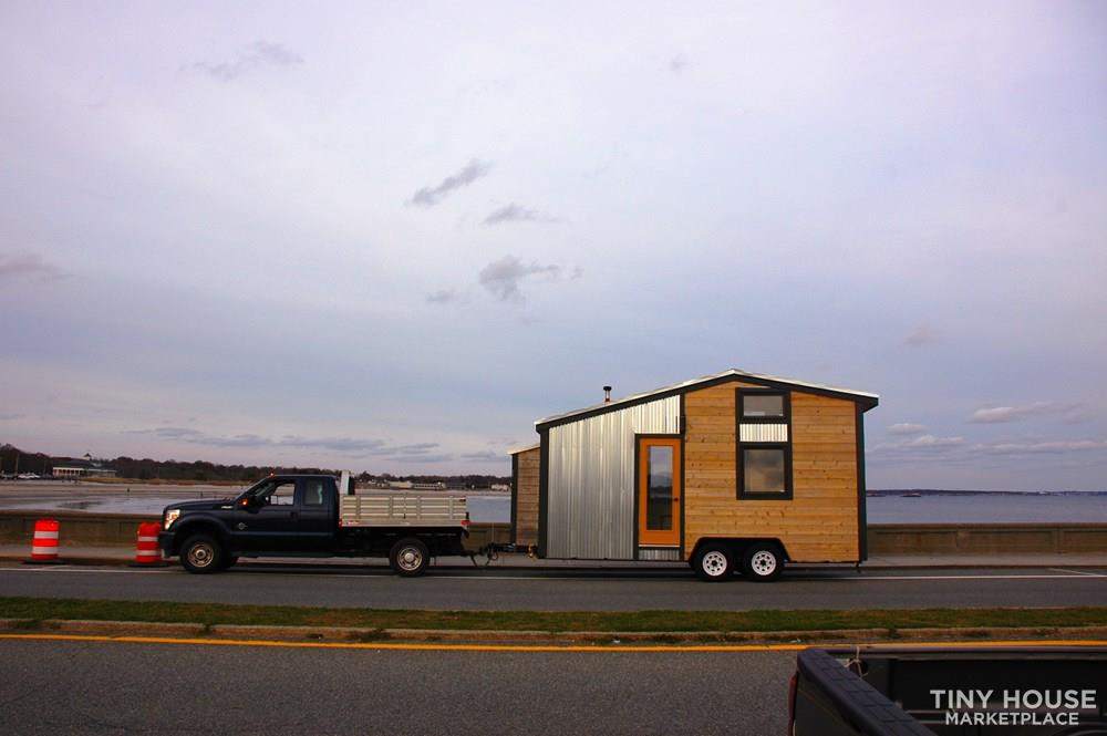 Modern Tiny House - Image 1 Thumbnail