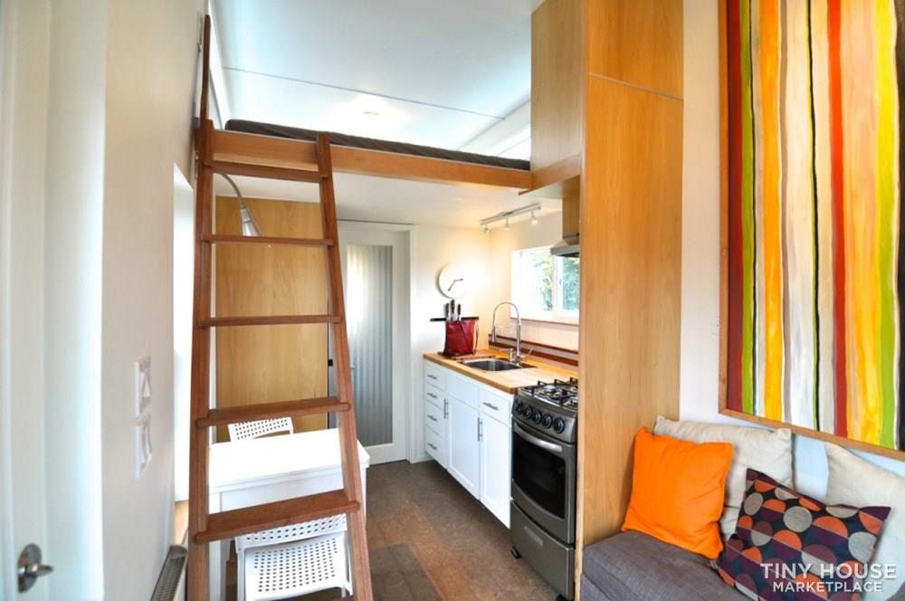Modern Tiny House - Image 3 Thumbnail