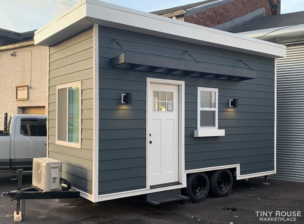 Modern tiny house