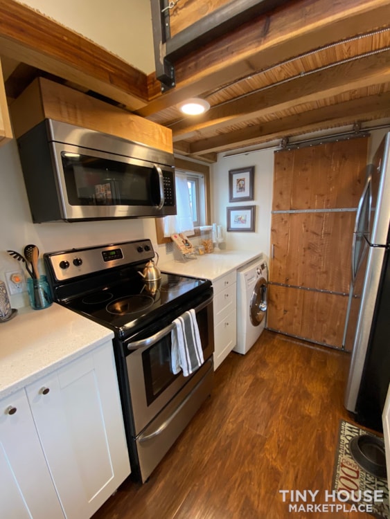 Modern Tiny House - Image 3 Thumbnail