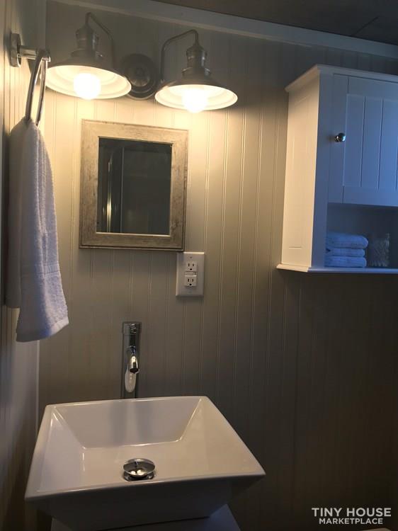 Modern tiny house on wheels  - Image 2 Thumbnail