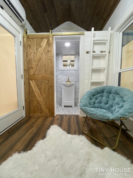 Modern Tiny House or AirBnB - Image 2 Thumbnail