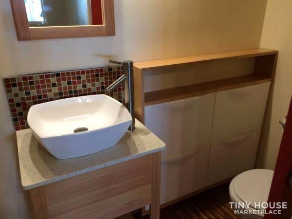 Modern Tiny House Perfect for a Family! - Image 3 Thumbnail