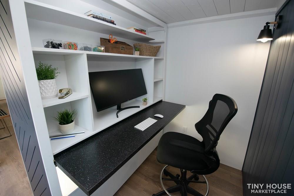 Monarch - 30' Modern Tiny House - Image 4 Thumbnail