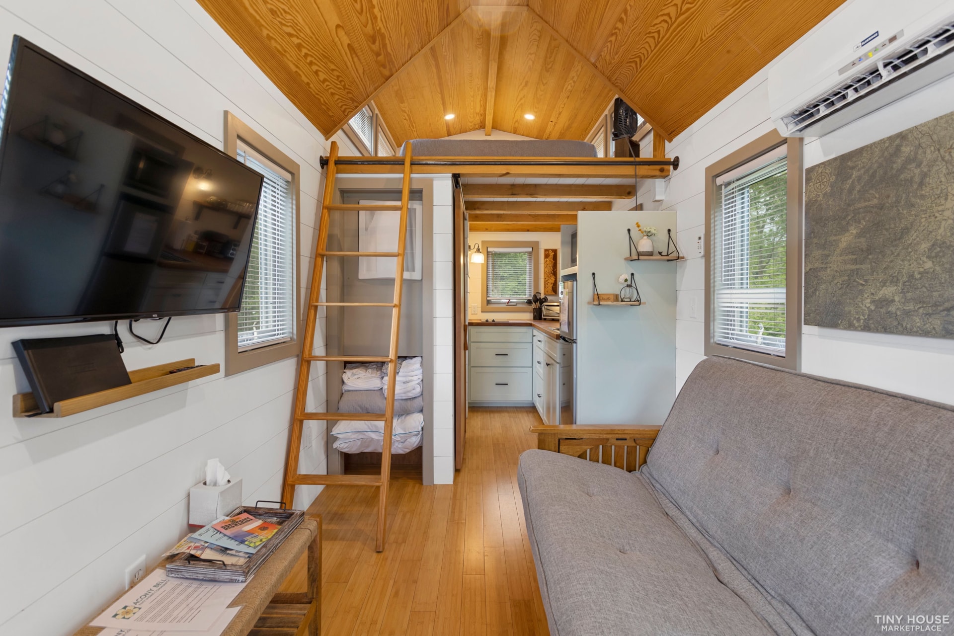 Move In or Vacation Rental Ready! - Image 3 Thumbnail