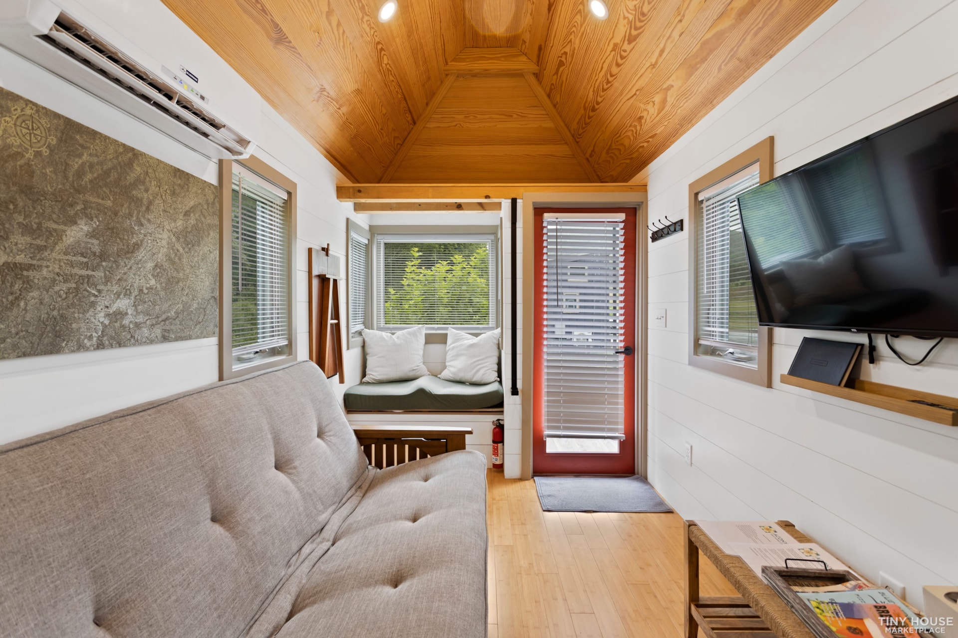 Move In or Vacation Rental Ready! - Image 4 Thumbnail