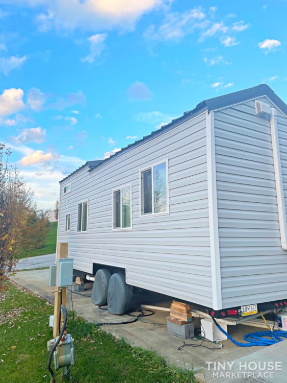 Move In Ready 288 SqFt Tiny Home - Image 2 Thumbnail