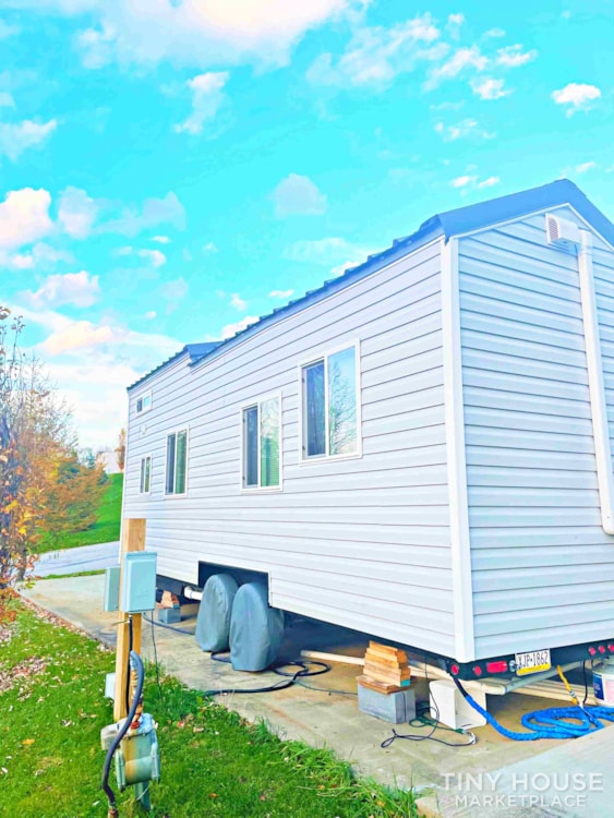 Move In Ready 288 SqFt Tiny Home - Image 4 Thumbnail