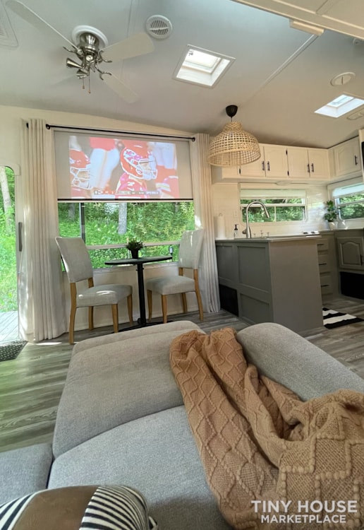 Move-in Ready Fully Renovated for Full-Time Living Minimalistic Light & Airy - Image 4 Thumbnail