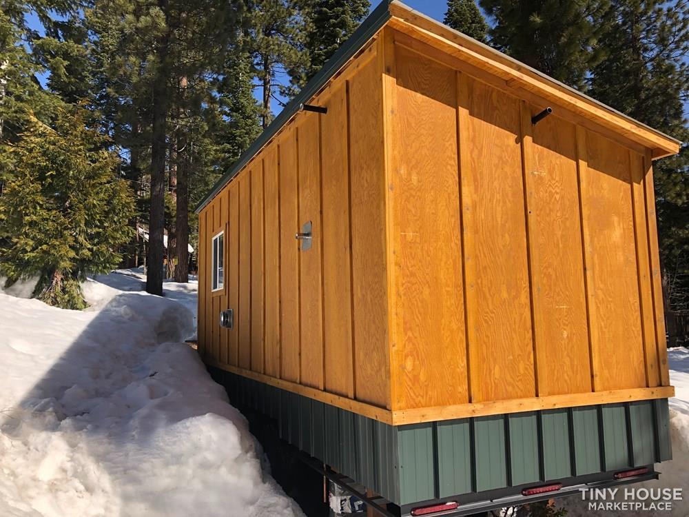 Move-In Ready, Rare Winter Ready Tiny! - Image 4 Thumbnail