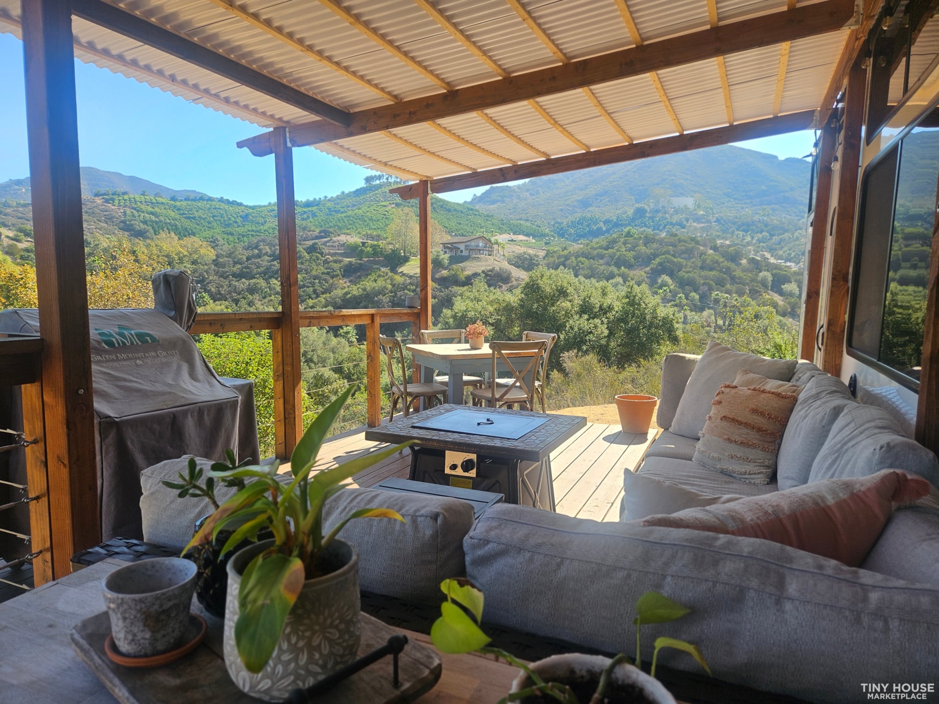 Move-In Ready Tiny House/Destination Trailer on Private Land in Fallbrook, CA