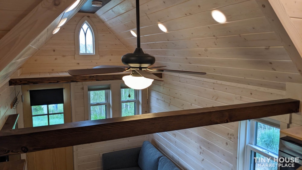 Move-in ready RV-home loaded with upgrades - Image 3 Thumbnail