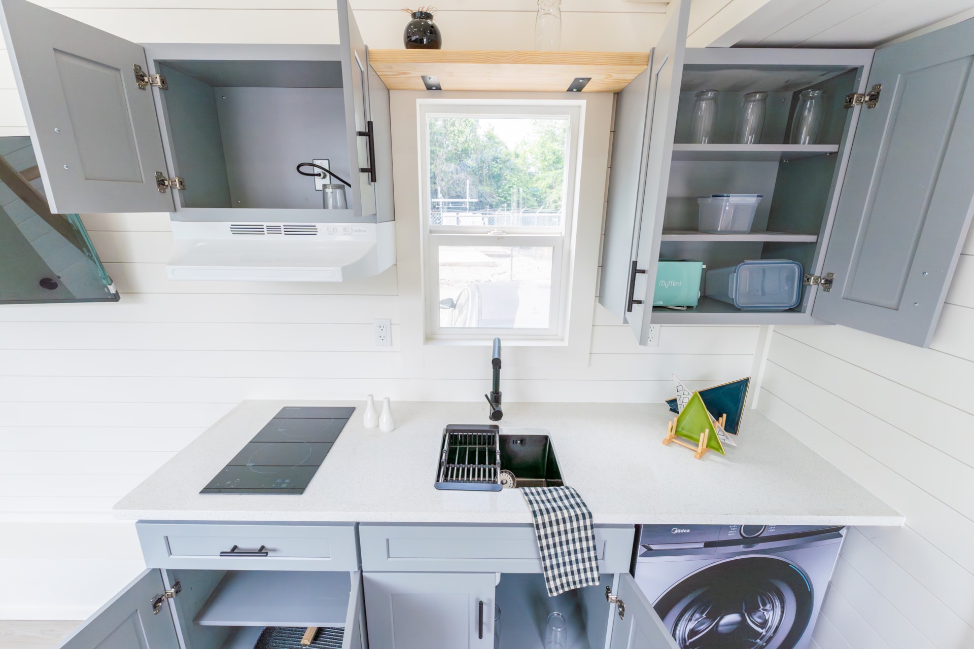 Move-In Ready24' tiny Home with upgraded Insulation, Bedroom, & Kitchen/Avalon   - Image 3 Thumbnail