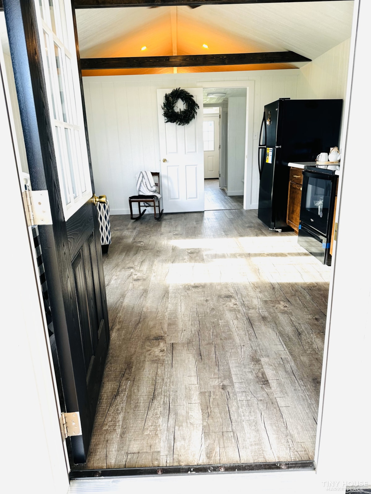 Taking Orders | New Modern Cabin 14x44 - Image 3 Thumbnail