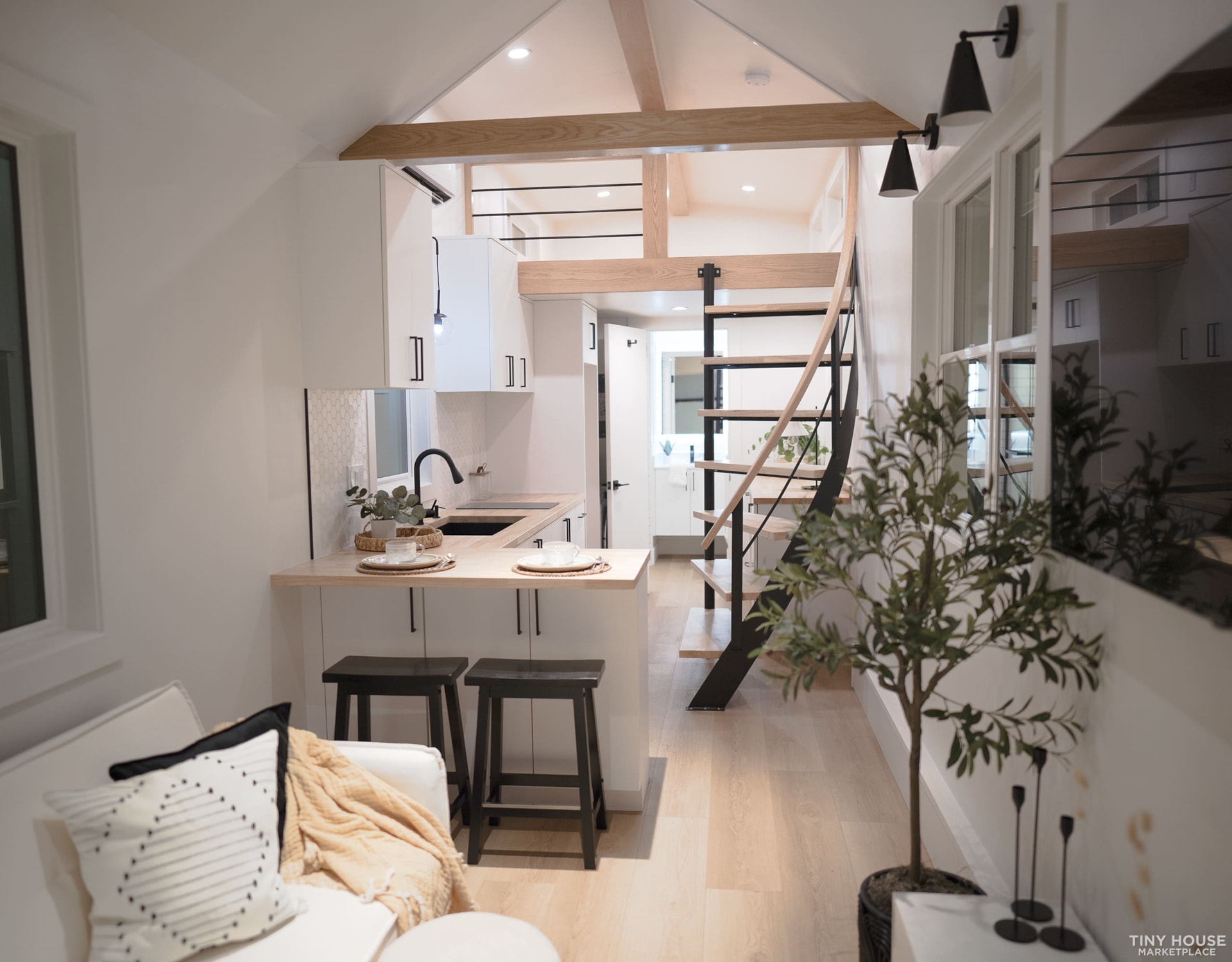 New 2023 Certified and Modern Tiny House 