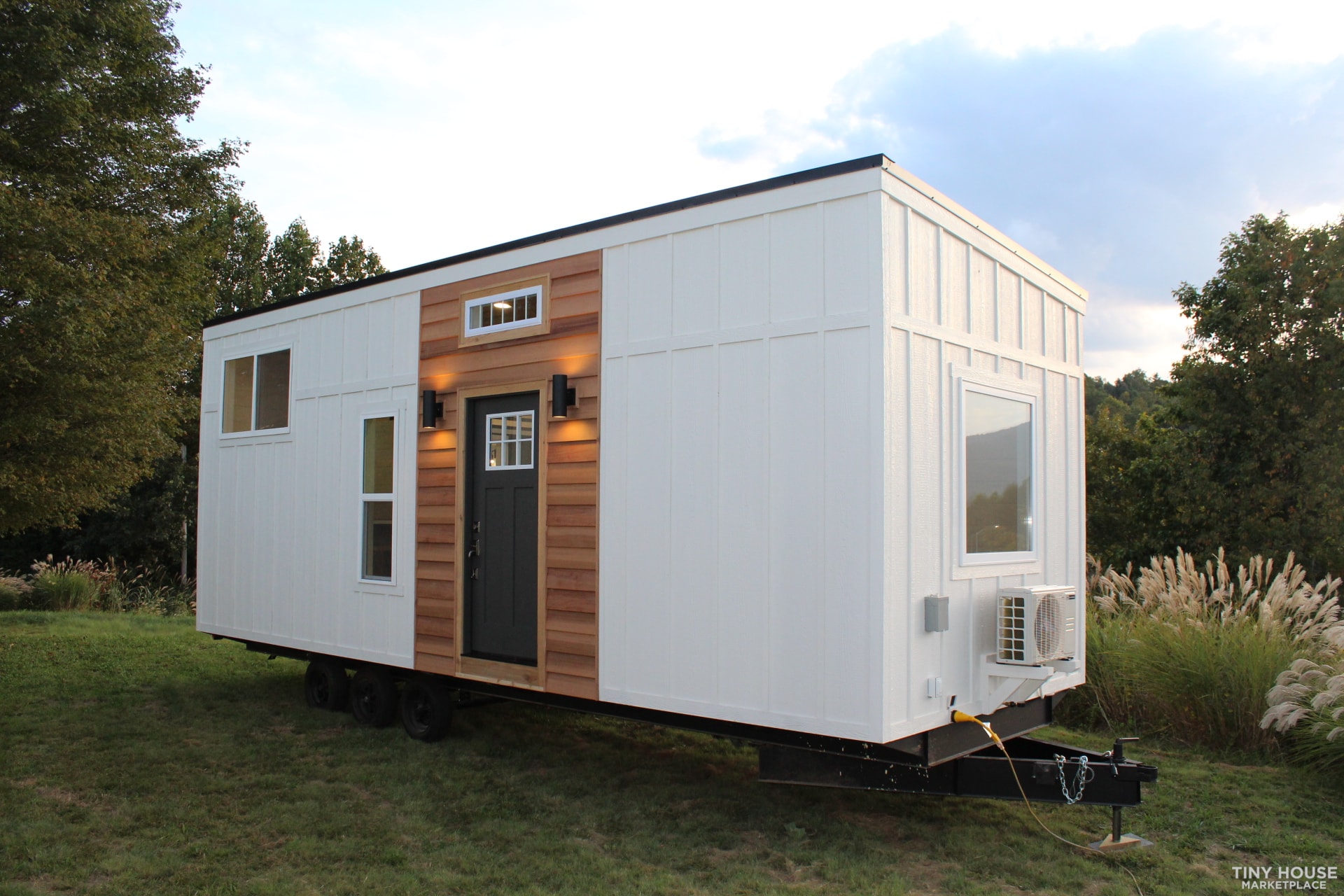 New 2023 NOAH Certified 28' Tiny Home - Image 4 Thumbnail